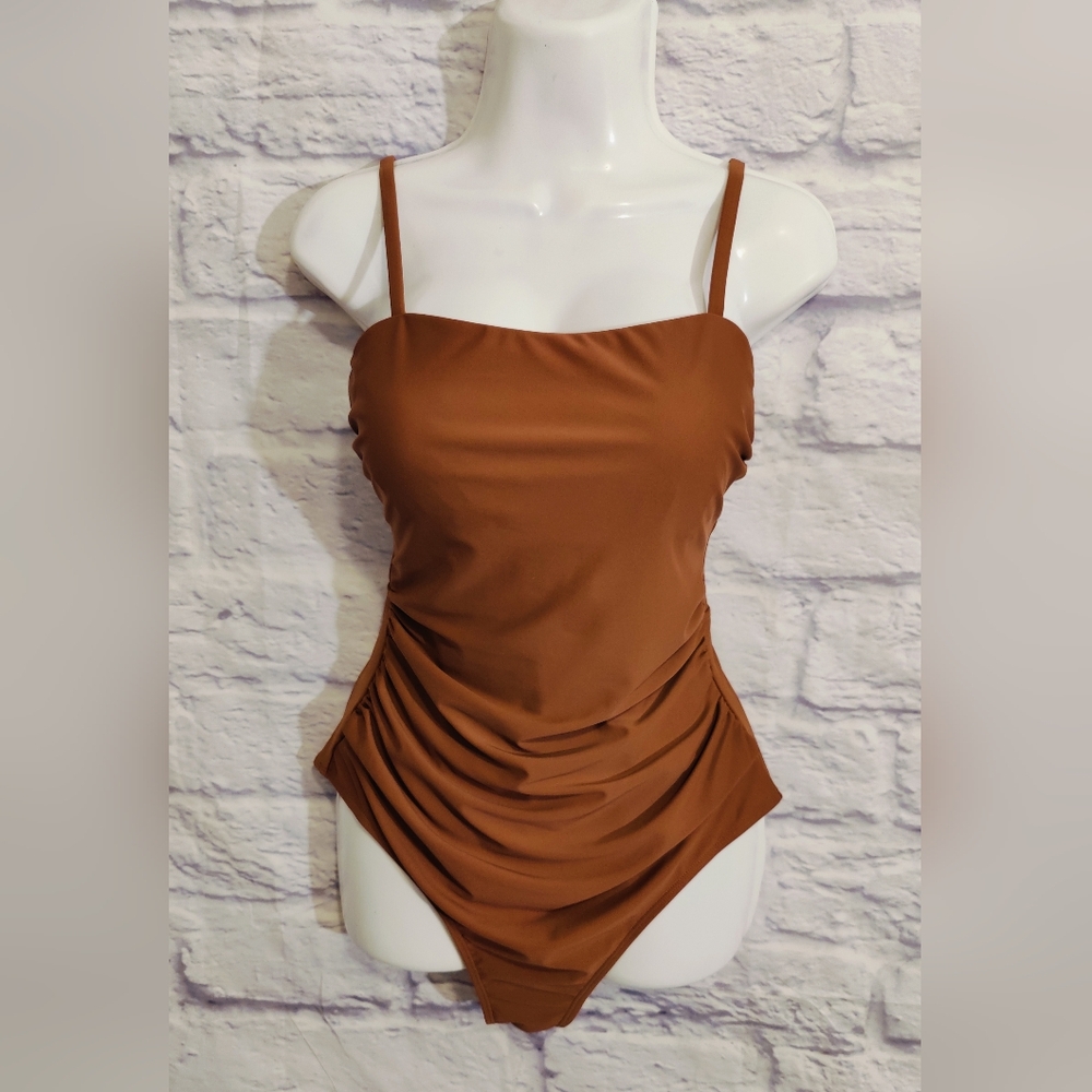 CUPSHE Women Swimsuit One Piece Bathing Suit Square Neck Cutout Back Tummy Contr